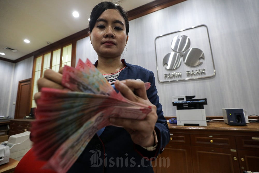 Rupiah Dibuka Menguat, Sentuh Rp16.416 per Dolar AS