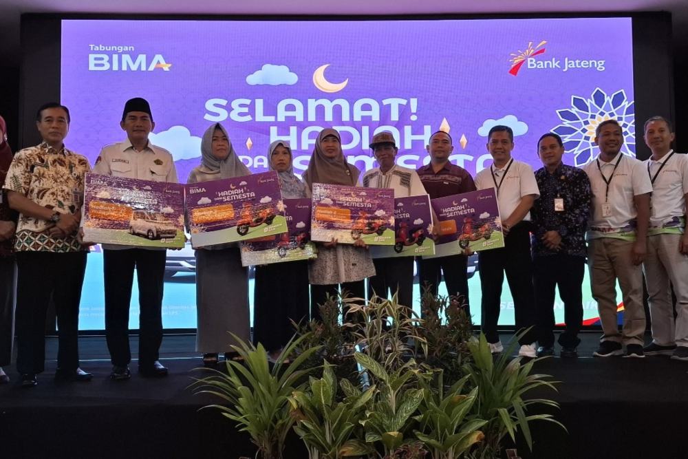  Bank Jateng Slawi Serahkan Hadiah Undian Tabungan Bima Periode II 2024