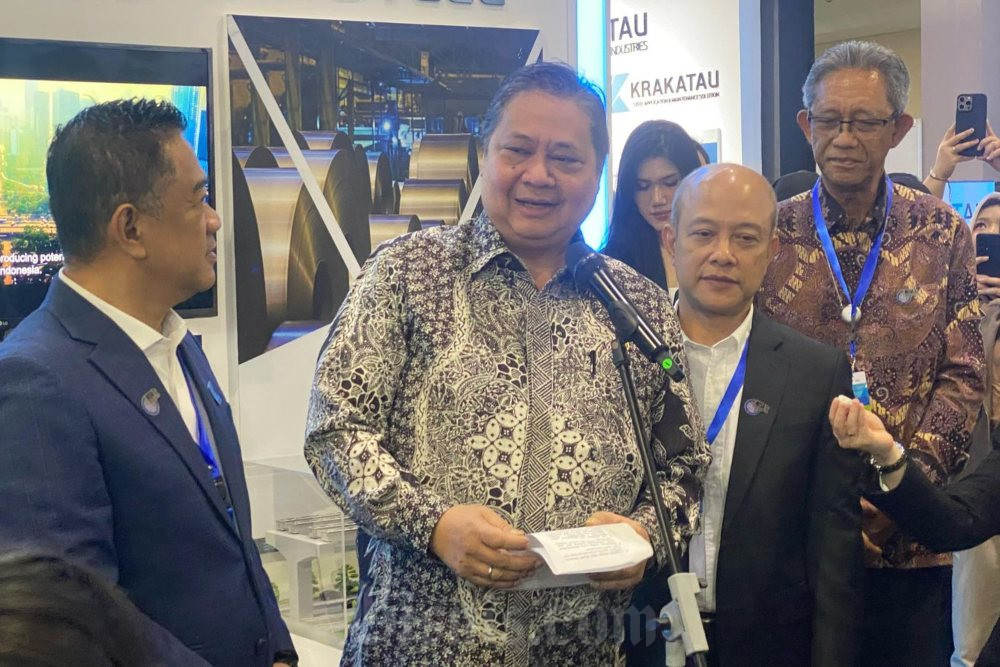  Airlangga: Industri Baja RI Dikepung Hambatan Dagang AS dan Eropa