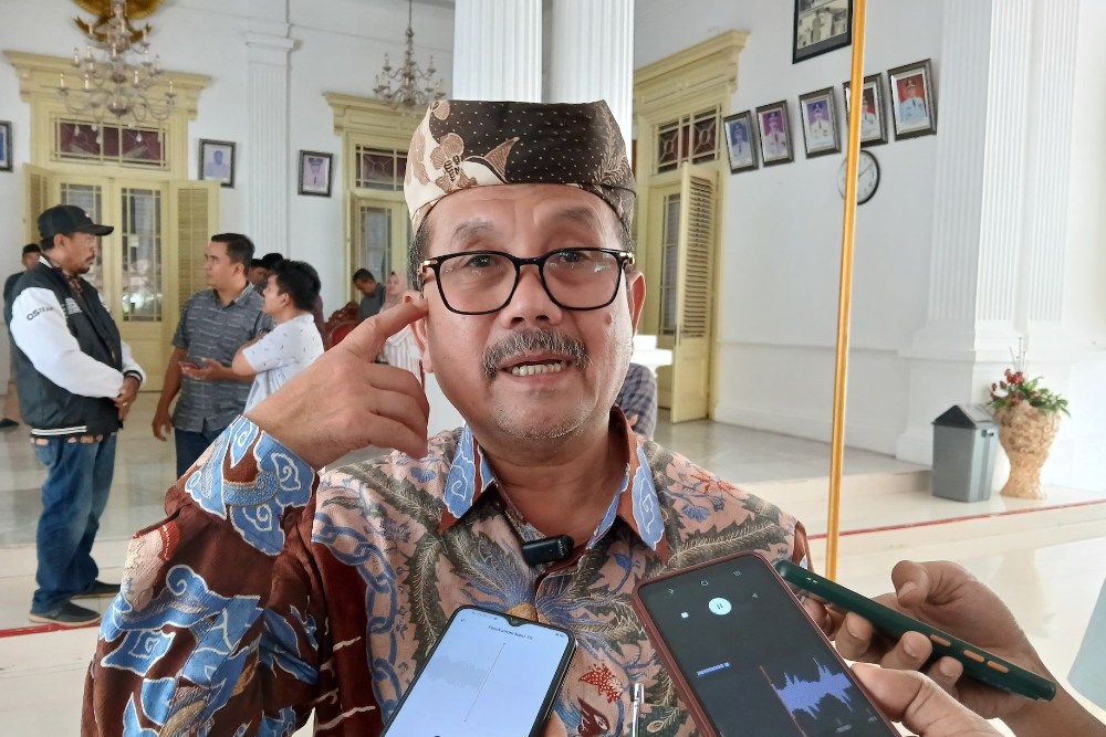  Setelah Audio Rp900 Juta, Kini DPRD Kabupaten Cirebon Sewa Kursi Rapat Rp405 Juta