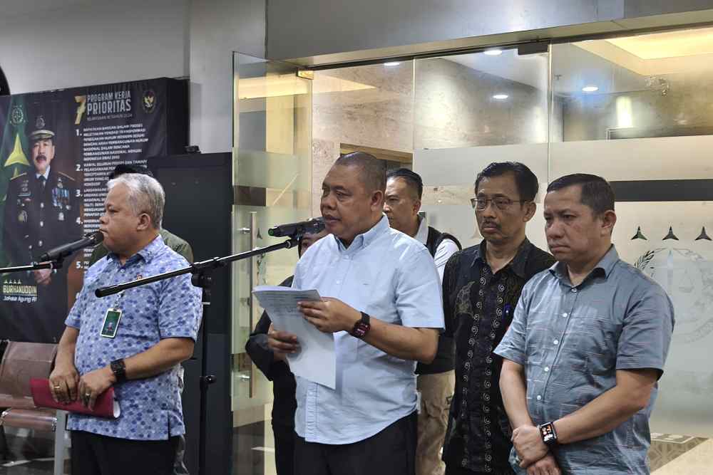 Selain Bos Sritex, Ada Eks Petinggi BJB dan Bank DKI Jadi Tersangka