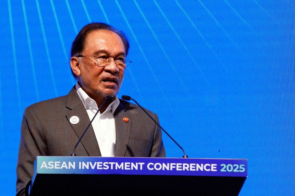 PM Malaysia Makin Mesra ke China, Pede Negosiasi Tarif dengan AS Tak Terdampak