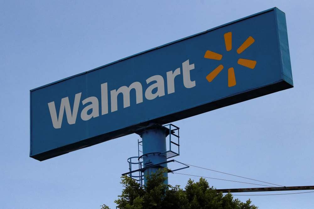 Walmart PHK 1.500 Karyawan, Efek Kebijakan Tarif Trump?