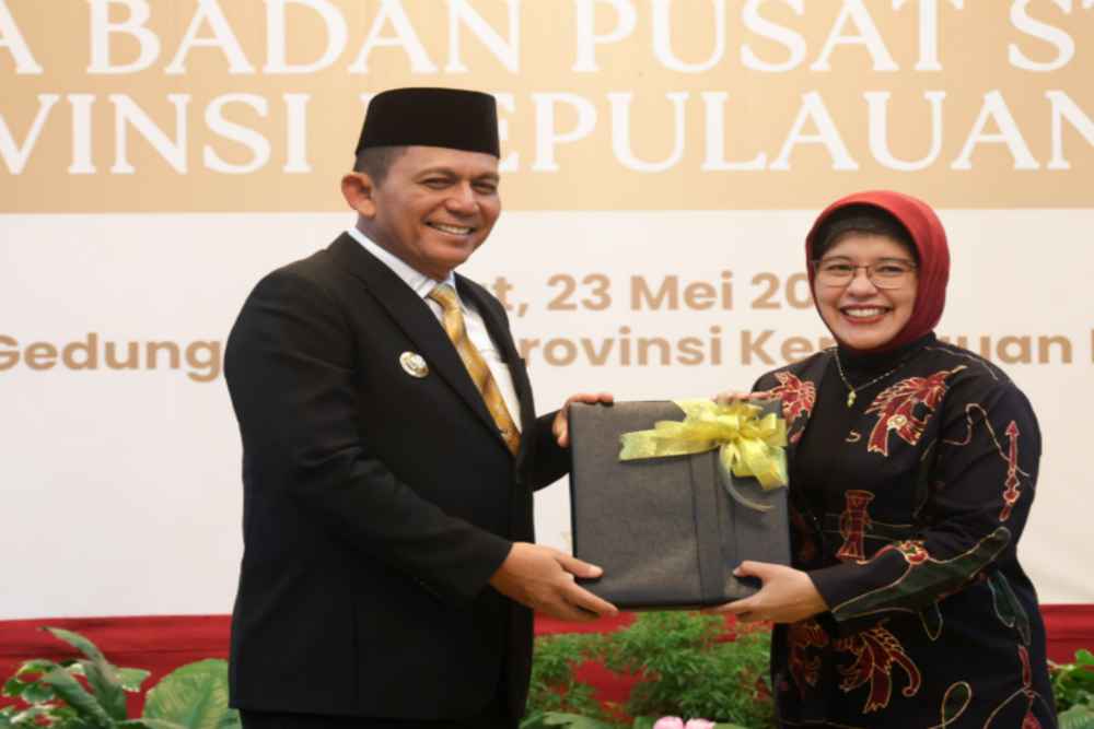  Pemprov Kepri Kukuhkan Kepala BPS Kepri Sekaligus Perkuat Kerja Sama