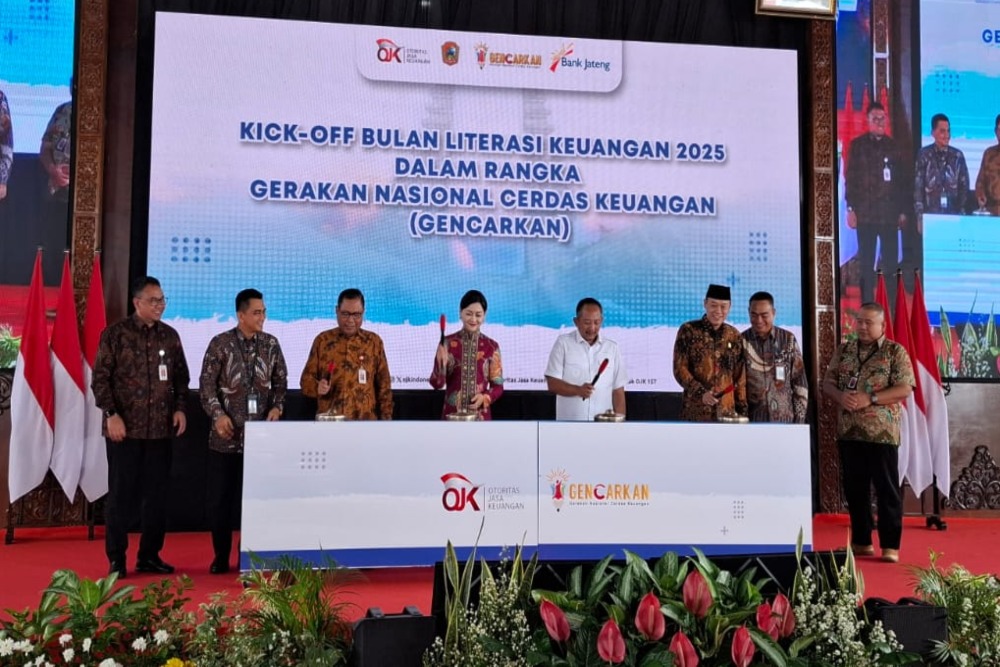  OJK Bersama Bank Jateng Gelar Kick Off Bulan Literasi Keuangan