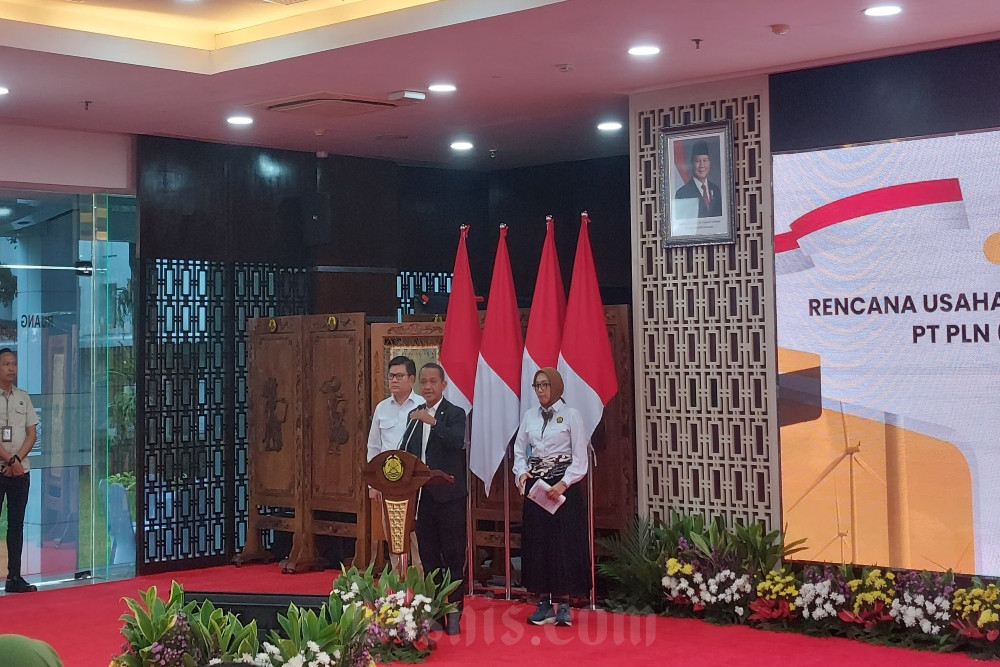  RUPTL 2025-2034 Masih Andalkan Batu Bara, Ganjal Iklim Investasi EBT?