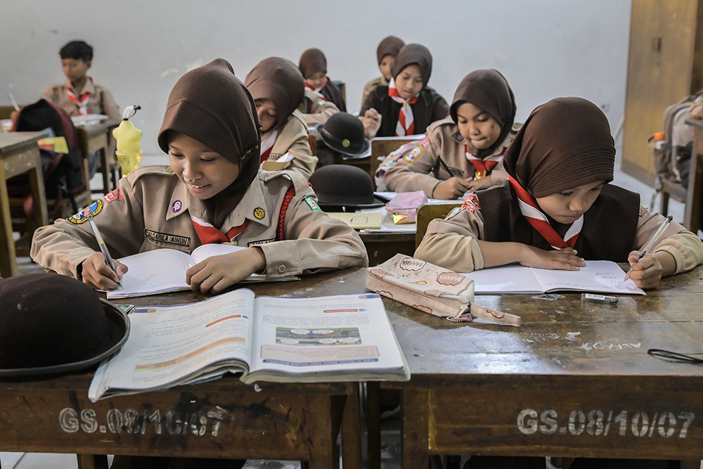  Mahkamah Konstitusi Putuskan SD-SMP Negeri dan Swasta Gratis