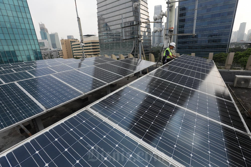 Kala Rantai Pasok Panel Surya RI Belum Terkembang di Tengah Target Masif PLTS