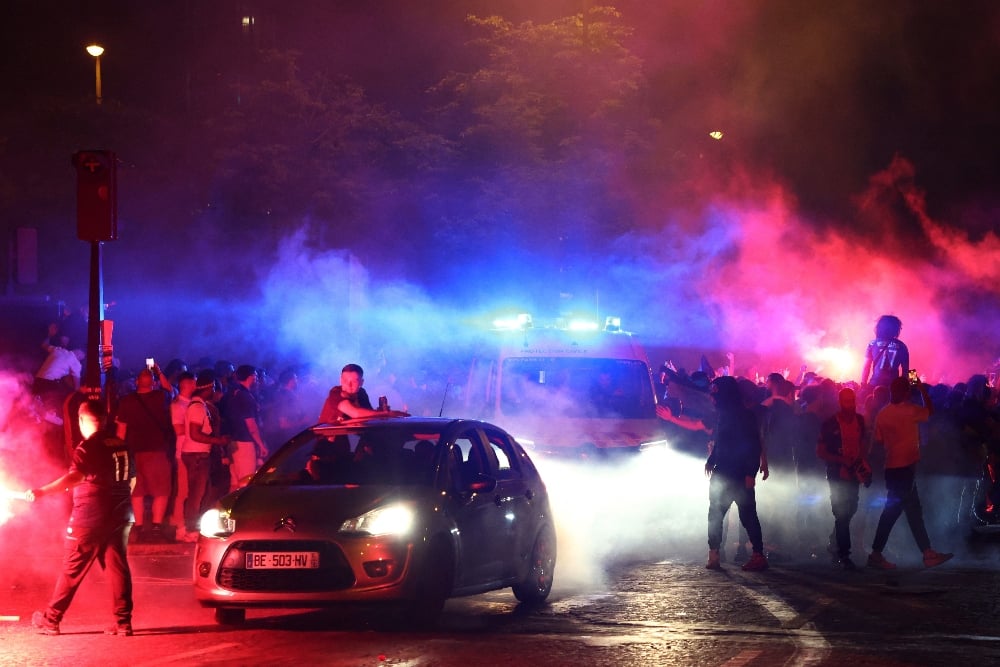 Perayaan Kemenangan PSG di Paris Ricuh, 2 Tewas dan 500 Orang Ditangkap