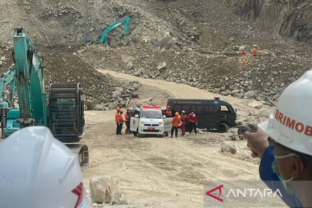  Kementerian ESDM Telusuri Penyebab Longsor Tambang Gunung Kuda Cirebon