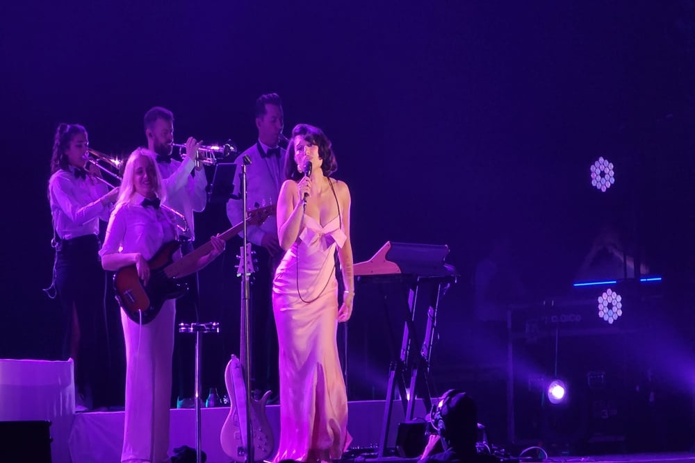 Raye Tampil Meriah Tutup Special Show BNI Java Jazz Festival 2025