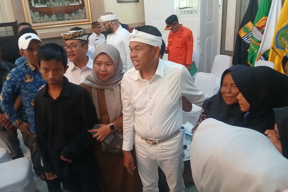  Longsor Gunung Kuda Cirebon, Gubernur Dedi Mulyadi Minta Maaf