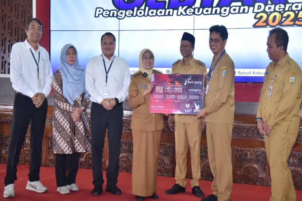  Bank Jateng Luncurkan Kartu Kredit Pemerintah untuk Pemkab Kebumen