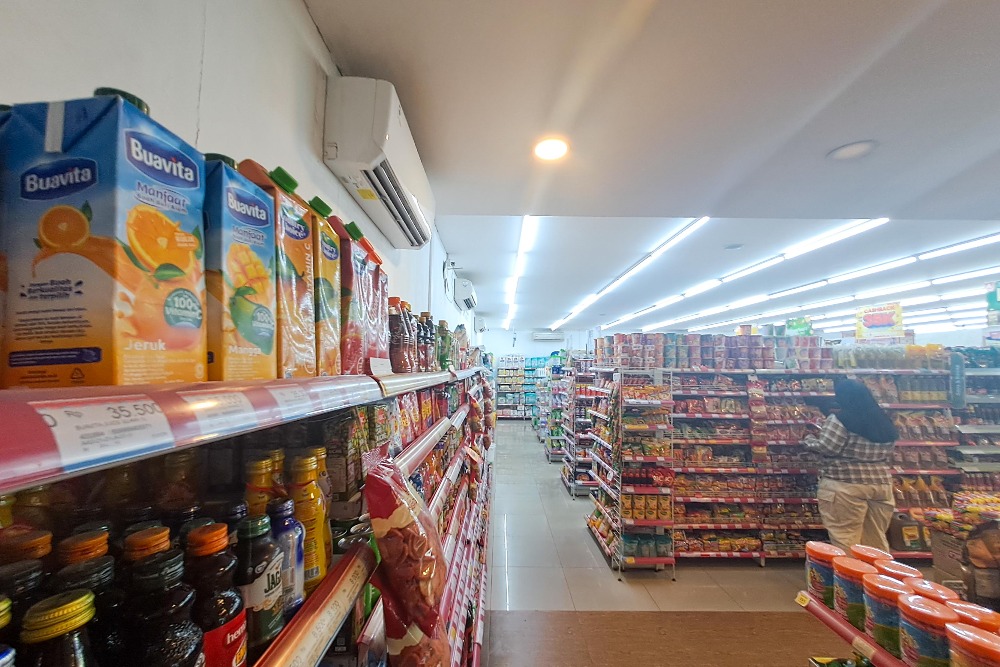  Manufaktur Kontraksi, Kadin Sebut Industri Makanan hingga Farmasi Masih Prospektif