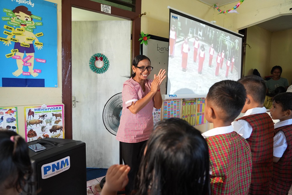  Cerita Guru TK di Pulau Saparua Mampu Pertahankan Sekolah Berkat PNM