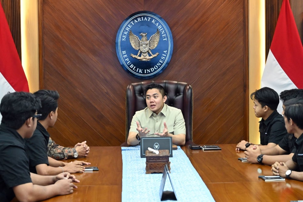 Seskab Teddy Bicara Soal Kabar Reshuffle Menkes Budi Gunadi Sadikin