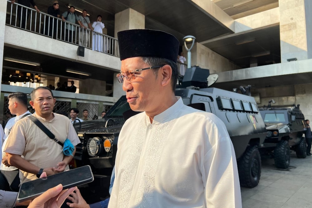 Menteri Hukum (Menkum) Supratman Andi Agtas seusai salat Id di Masjid Istiqlal, Jakarta, Jumat (6/6/2025)/Bisnis-Annisa Nurul Amara