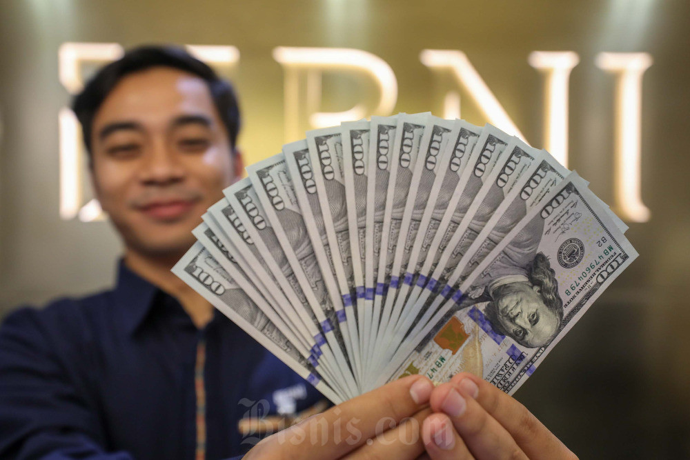  Imbas Tarif Trump, Dolar AS Terpuruk ke Level Terendah sejak April 2022