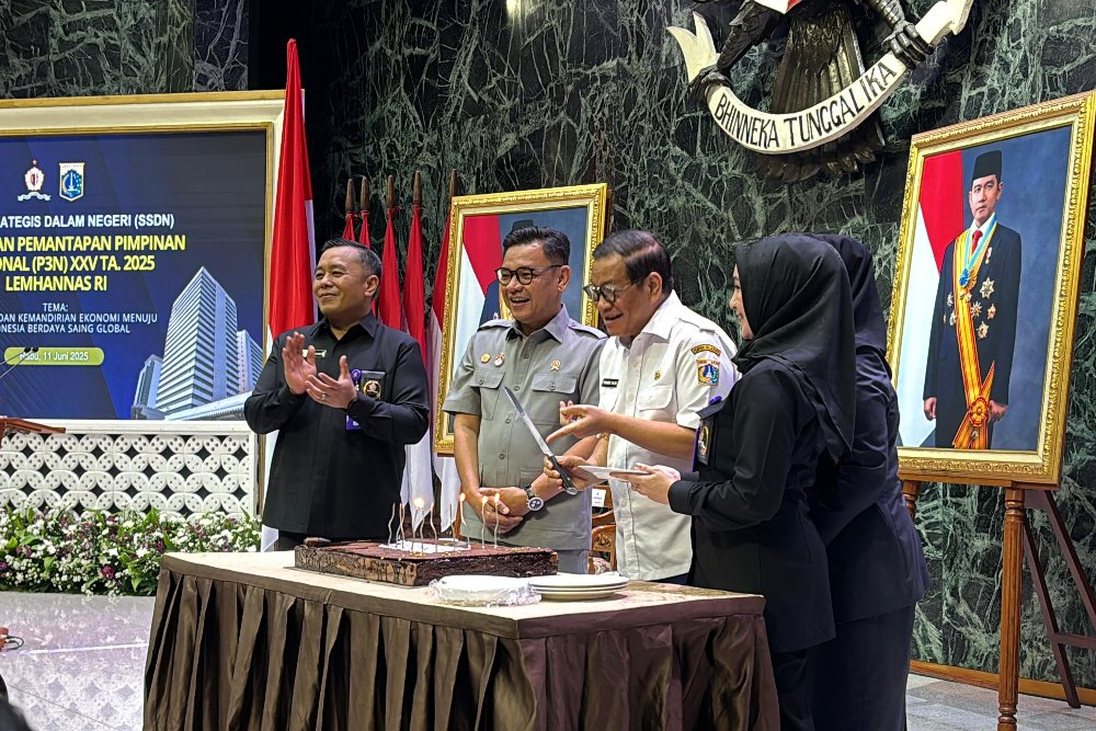  Pramono Siap Patungan dengan Prabowo Garap Tanggul Laut Raksasa