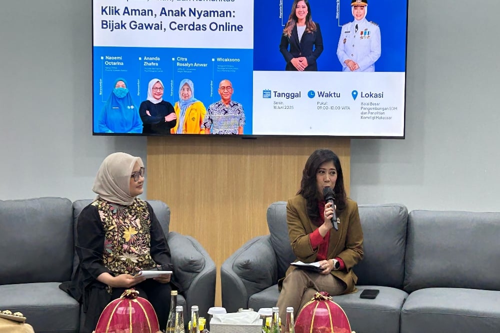 Menteri Komunikasi dan Digital Meutya Hafid dalam Kunjungan Kerja Menkomdigi ke Makassar di Balai Besar Pengembangan SDM dan Penelitian Komdigi Makassar pada Senin (16/6/2025)/Bisnis.com - Pernita