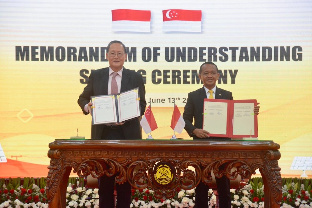  Bahlil Pastikan Proyek Kawasan Industri RI-Singapura di Kepri Pakai Produk Lokal