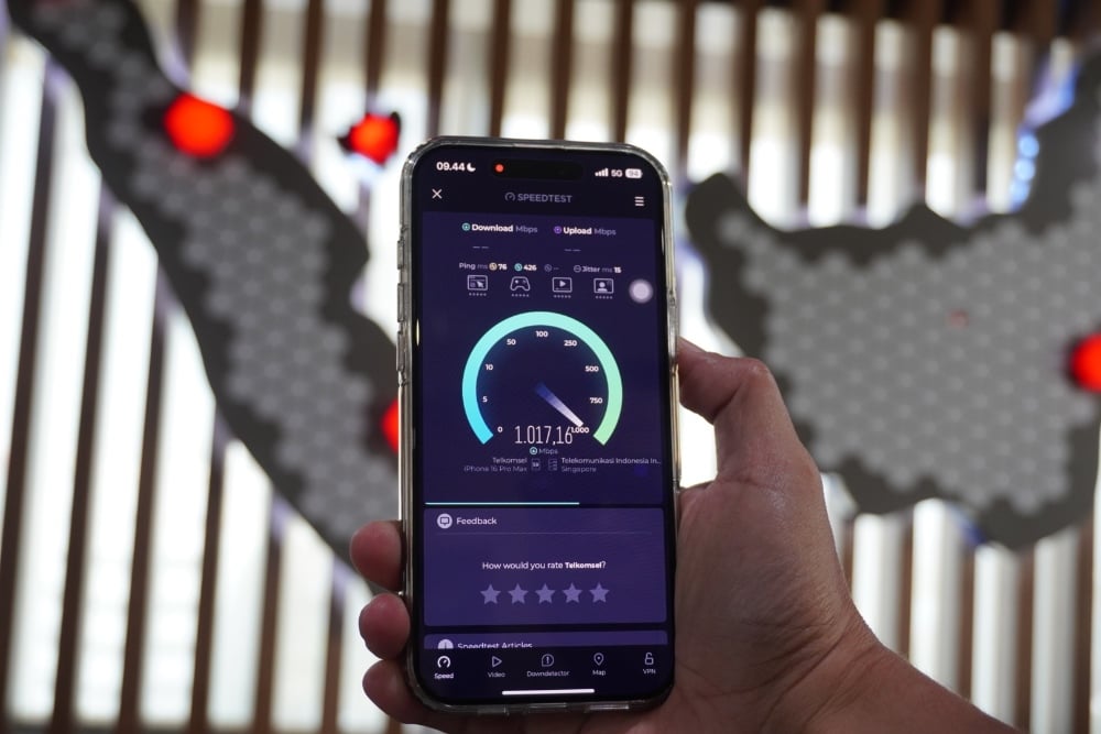 Telkomsel menghadirkan jaringan Hyper 5G di Batam. Dalam uji kecepatan yang dilakukan, kecepatan jaringan 5G mereka menyentuh 1 Gbps