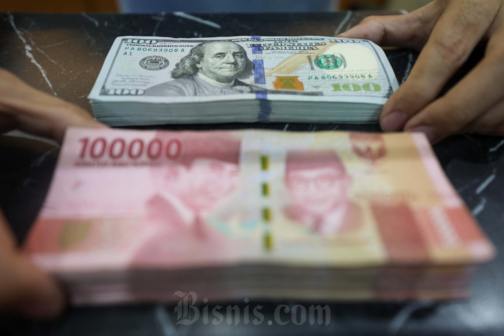  Kurs Dolar AS BCA, BRI, Mandiri, dan BNI Hari Ini 17 Juni 2025 saat Rupiah Tergelincir