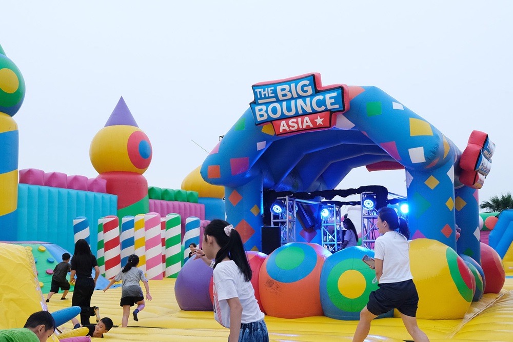  Libur Sekolah, Wahana Inflatable Terbesar Dibuka
