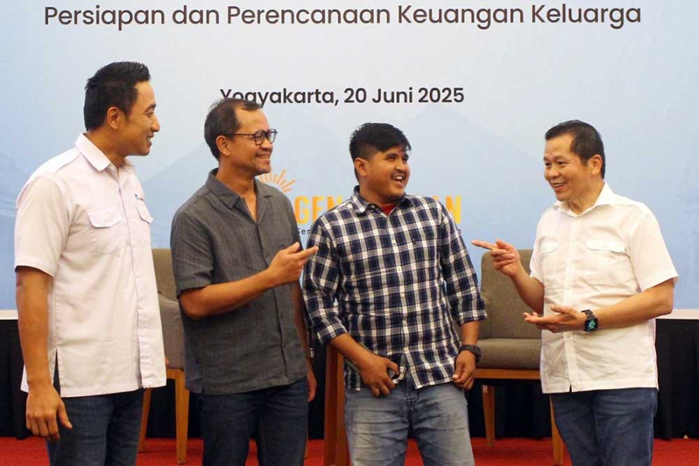  AXA Mandiri Berikan Polis Asuransi Mandiri Mikro Sejahtera untuk UMKM Yogyakarta