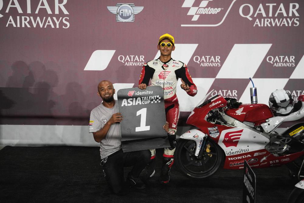  Menangi Red Bull Rookies Cup, Veda Ega Bikin Indonesia Raya Berkumandang di Sirkuit Mugello