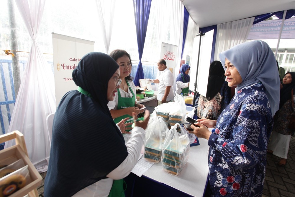  Dorong Kemandirian Ekonomi Mustahik  Lewat Bazar Muharam