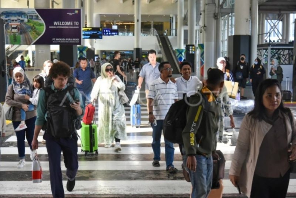  Bandara Internasional Kualanamu Kaji Penurunan Harga Tiket Pesawat