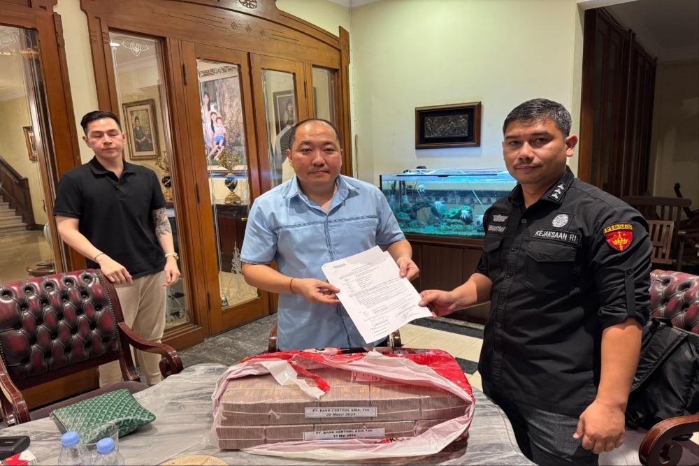  Kejagung Sita Uang Rp2 Miliar dari Bos Sritex Iwan Kurniawan Lukminto!