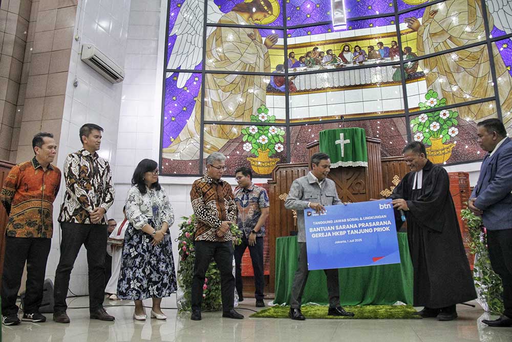  BTN Salurkan Bantuan TJSL Rumah Ibadah