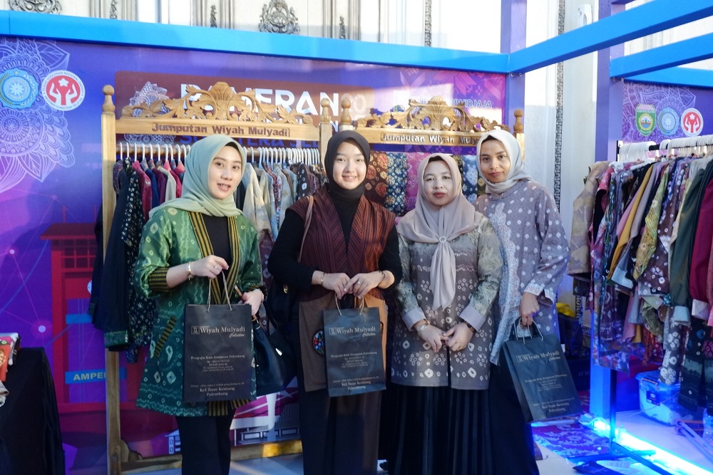  Pusri Pamerkan Produk UMKM Binaan di Rakor PKK Sumsel 2025