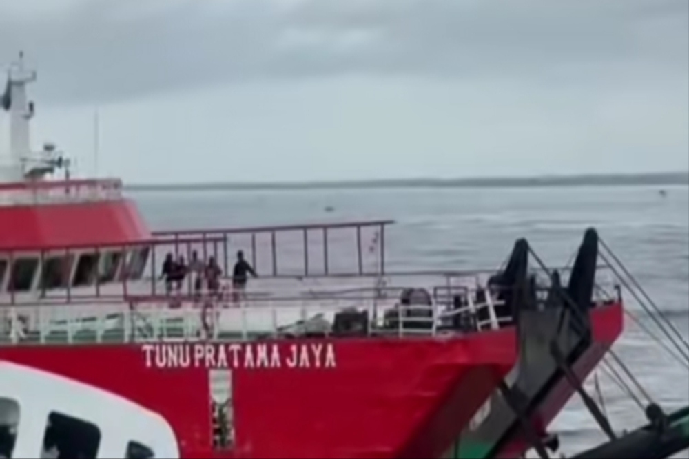  28 Penumpang Kapal Tenggelam di Selat Bali Ditemukan, 4 Meninggal