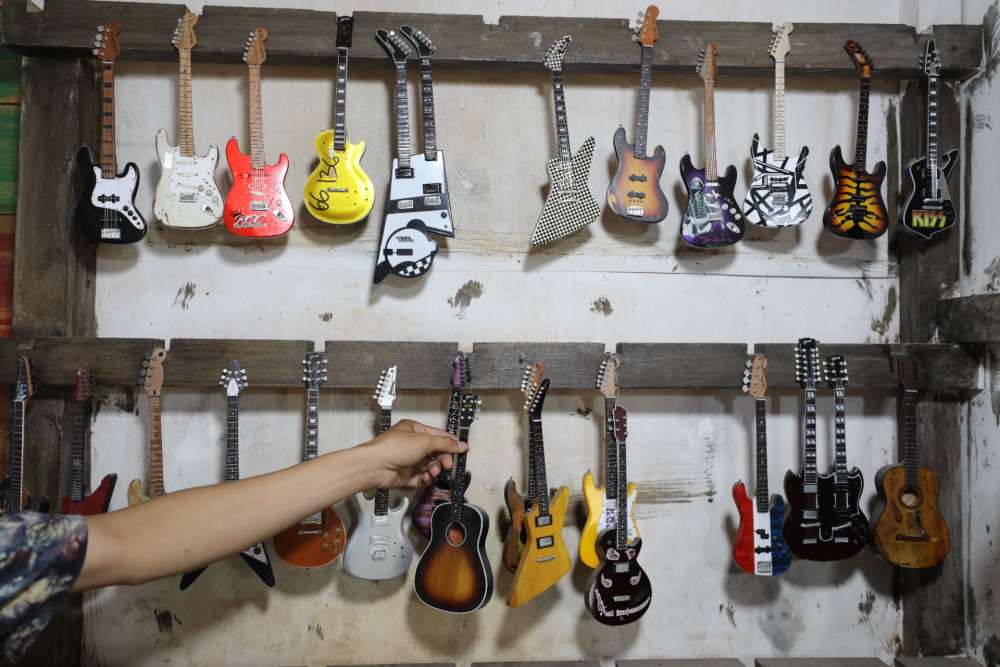  Jelajah Ekspor 2025: Perjalanan Miniatur Gitar Klaten Gapai Negeri Paman Sam