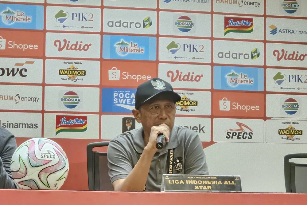 Pelatih Liga Indonesia All-Star Rahmad Darmawan di Piala Presiden 2025 / Antara-RAUF ADIPATI