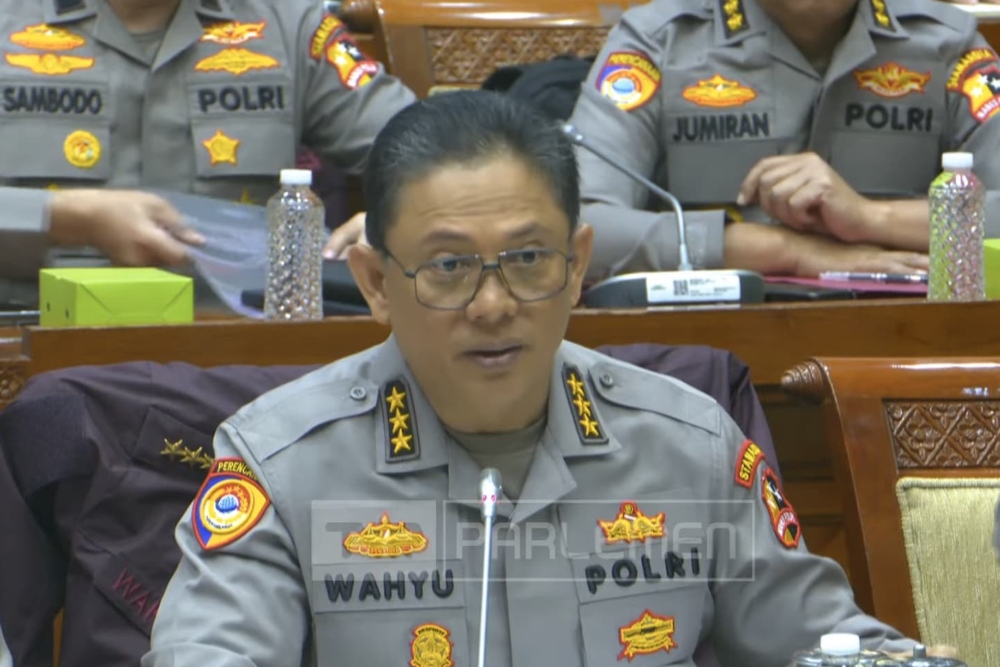  Polri Minta Tambah Anggaran Rp63,7 Triliun 2026, untuk Gaji Pegawai hingga Mobil Listrik