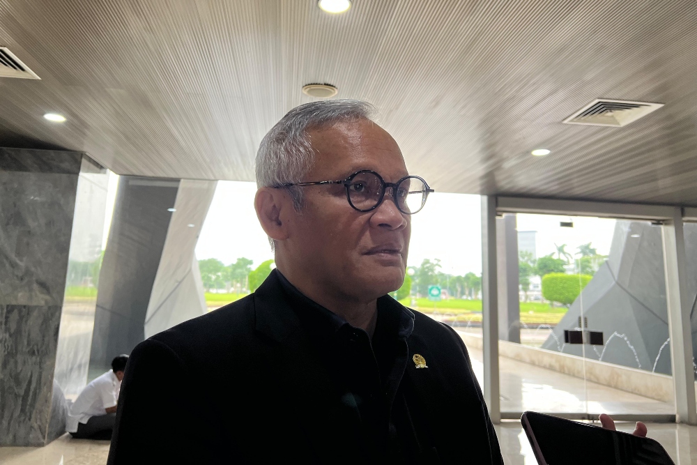 Politisi PDI Perjuangan (PDIP), Aria Bima menanggapi soal tuntutan 7 tahun Sekjen PDIP Hasto, di Kompleks Parlemen, Senayan, Jakarta Pusat, Senin (7/7/2025)/Bisnis-Annisa Nurul Amara