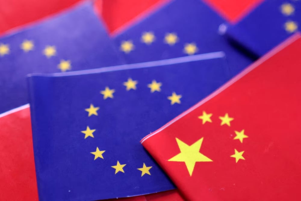 Ilustrasi hubungan diplomatik Uni Eropa dan China./Reuters-Dado Ruvic