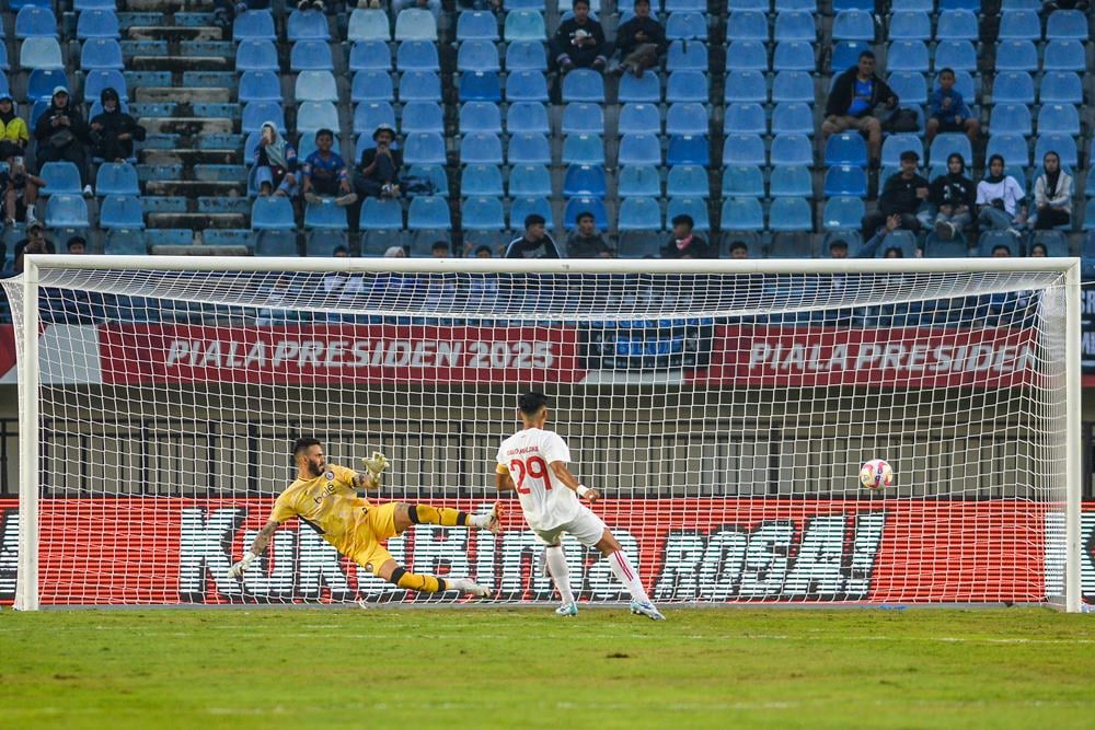 Pertandingan Liga Indonesia All Star vs Arema. Hasil Piala Presiden 2025 Hari Ini, Arema Ditahan Seri Liga Indonesia All-Star/Atara