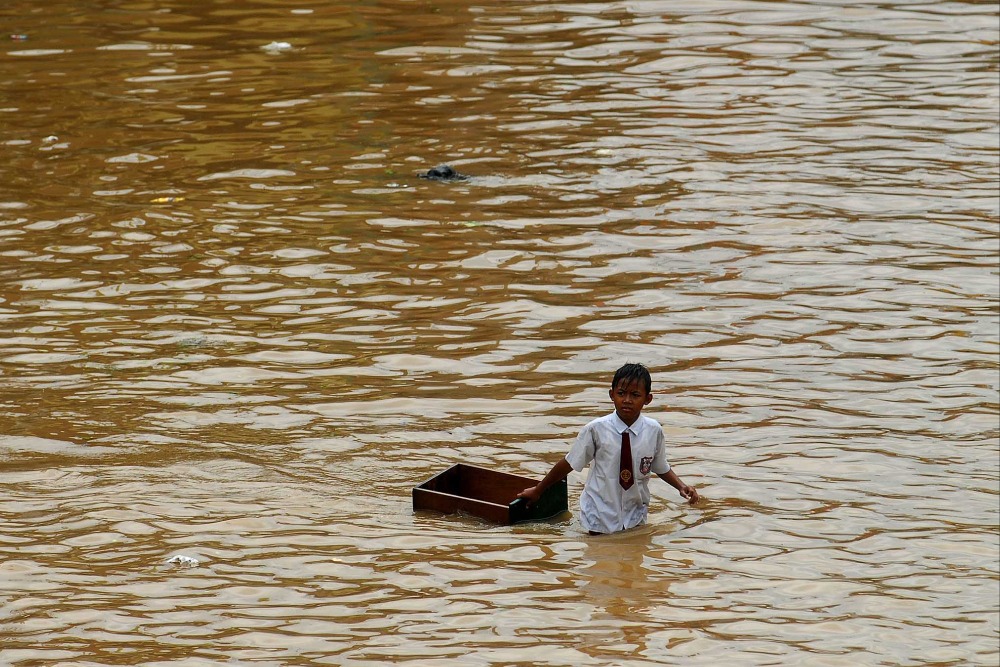  Tips Sehat Saat Musim Hujan dan Banjir