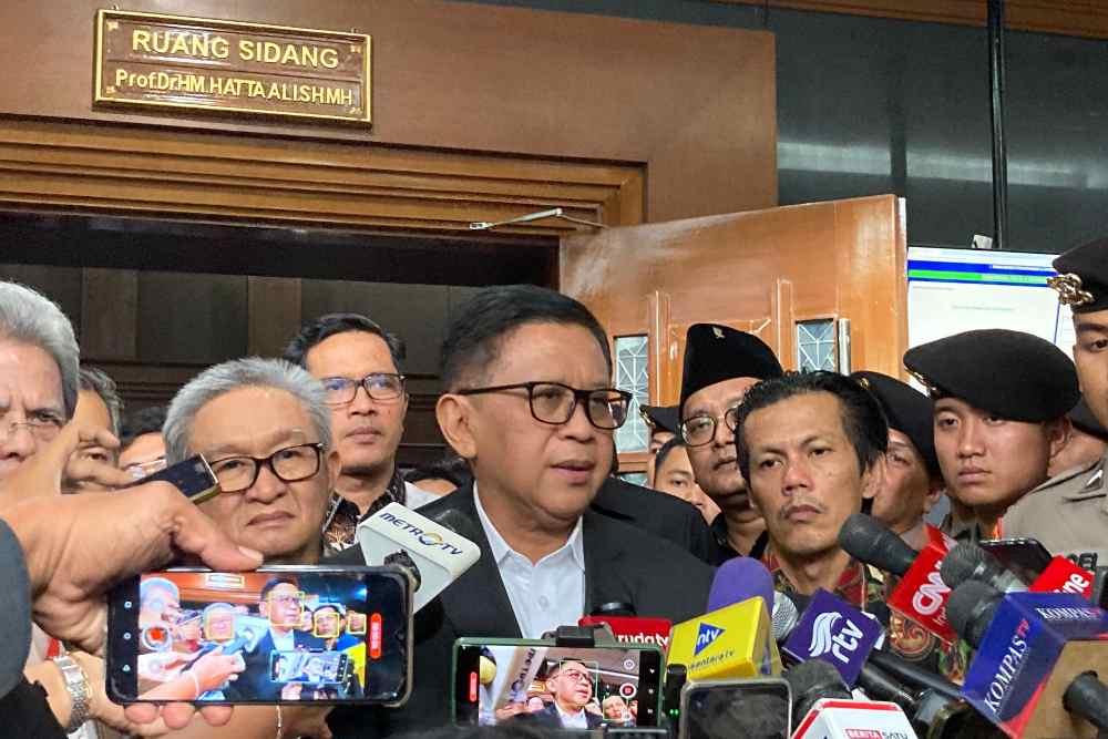  Hasto Pegal-pegal Tulis Pledoi, Lawan Surat Tuntutan Jaksa 1.300 Halaman