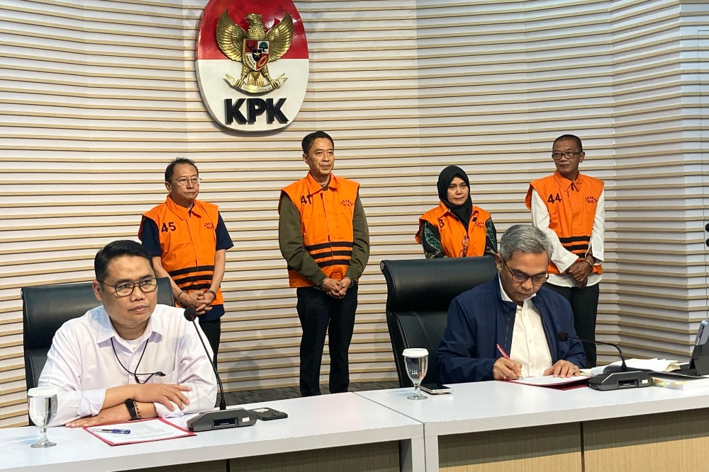  KPK Tahan 4 Pejabat Kemnaker Terkait Suap Pengurusan Tenaga Kerja Asing