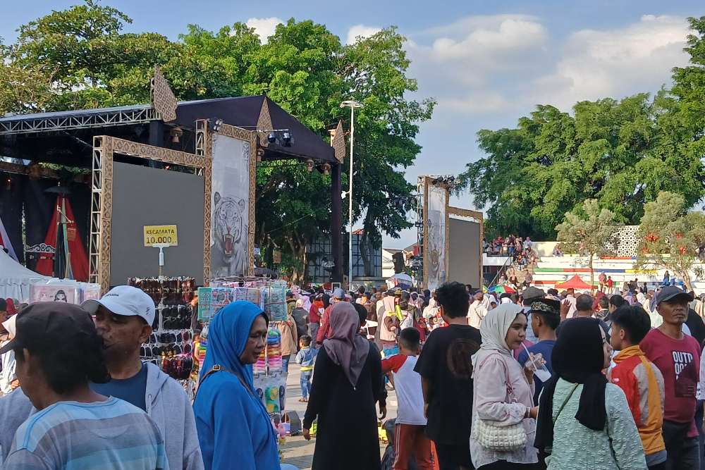 Pesta rakyat pernikahan anak Gubernur Jabar dan Wabup Garut, menyebabkan 3 orang meninggal dunia