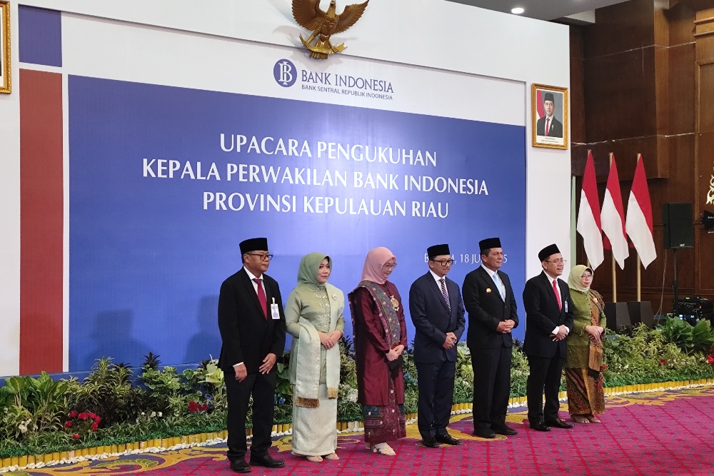  Rony Widijarto Resmi Dilantik jadi Kepala BI Perwakilan Kepri
