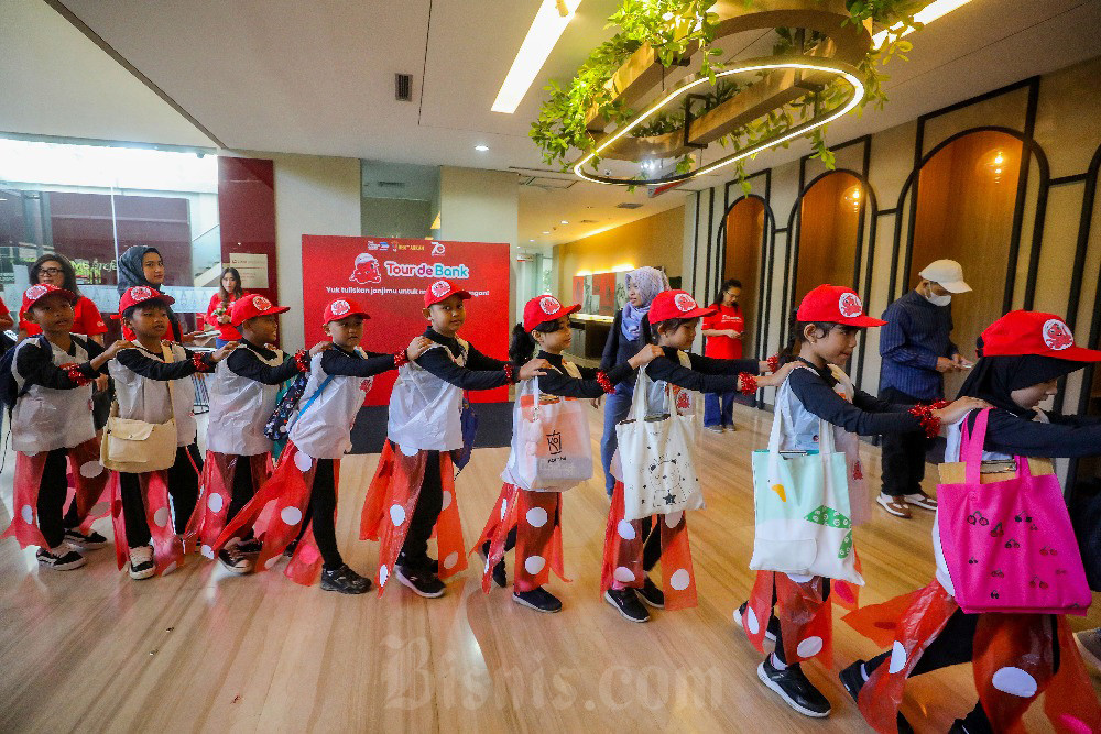  CIMB Niaga Gelar Tour de Bank