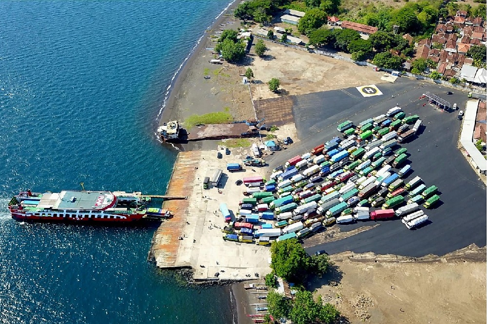  Antrean di Pelabuhan Ketapang Mulai Terurai