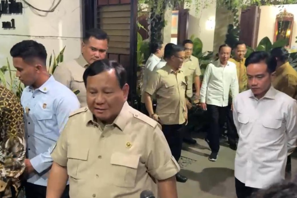  Jokowi Puji Prabowo soal Tarif Trump 19%: Prestasi Luar Biasa!